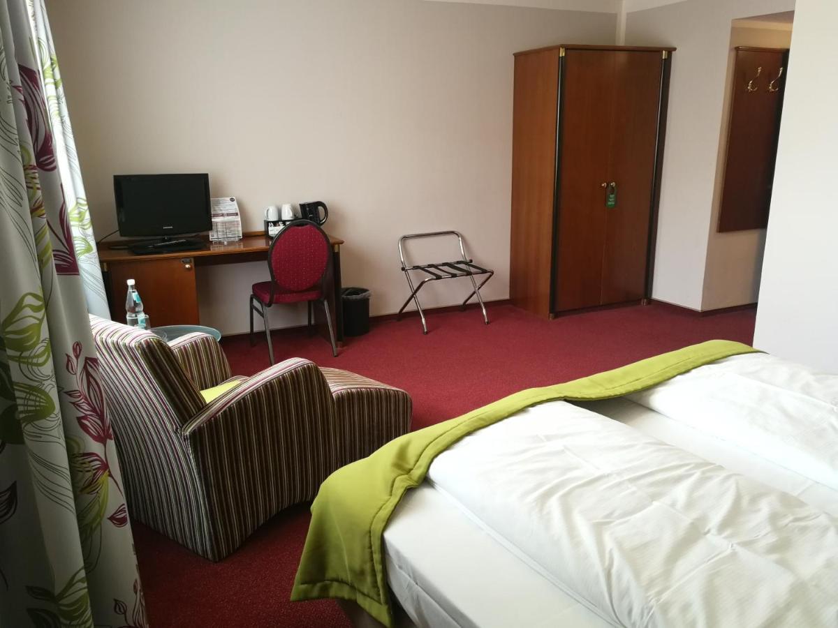 Trip Inn Posthotel Dueren Хаймбах Экстерьер фото