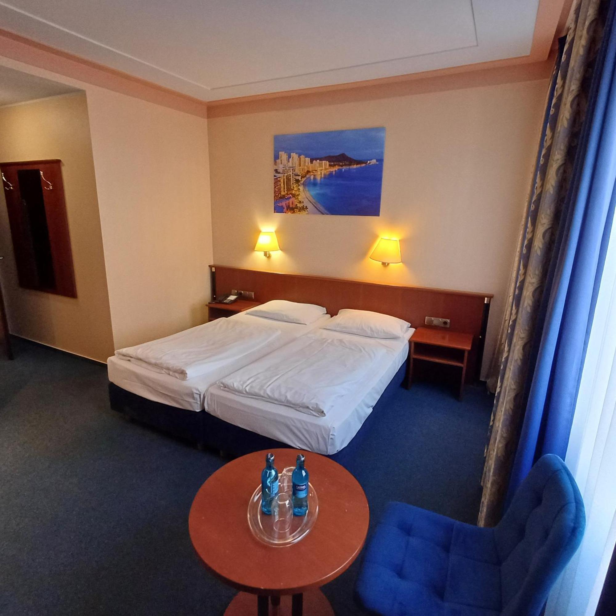 Trip Inn Posthotel Dueren Хаймбах Экстерьер фото